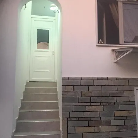 Chana's Apartman Limenária
